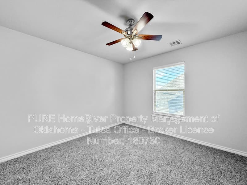 Jenks House: 209 W 111th Pl S