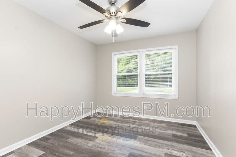 Monck's Corner House: 508 Whiterock Lane