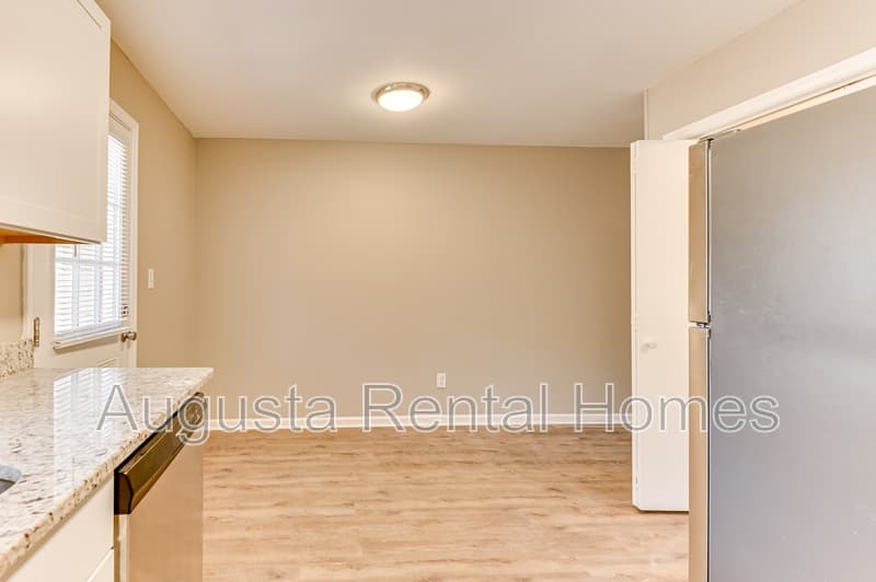 North Augusta Townhome: 140 Chalet North Boulevard - 140