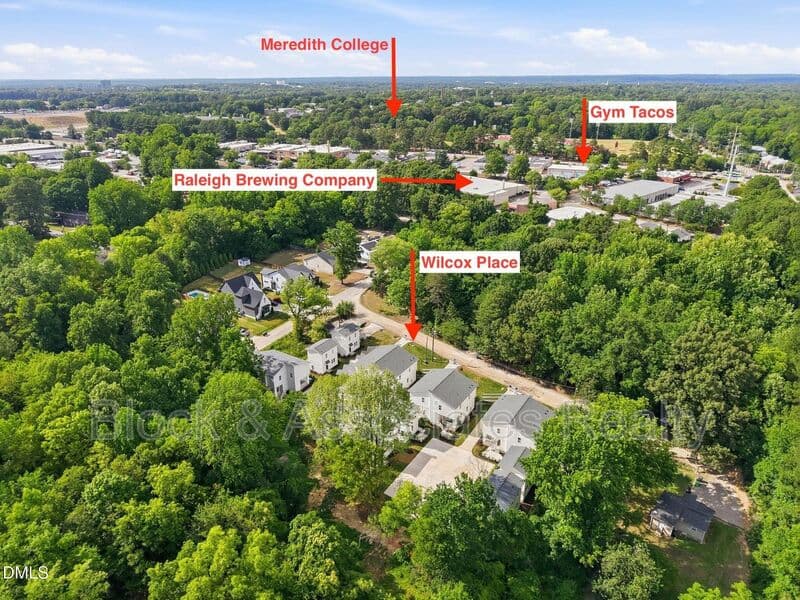 Raleigh House: 2813-103 Wilcox Place