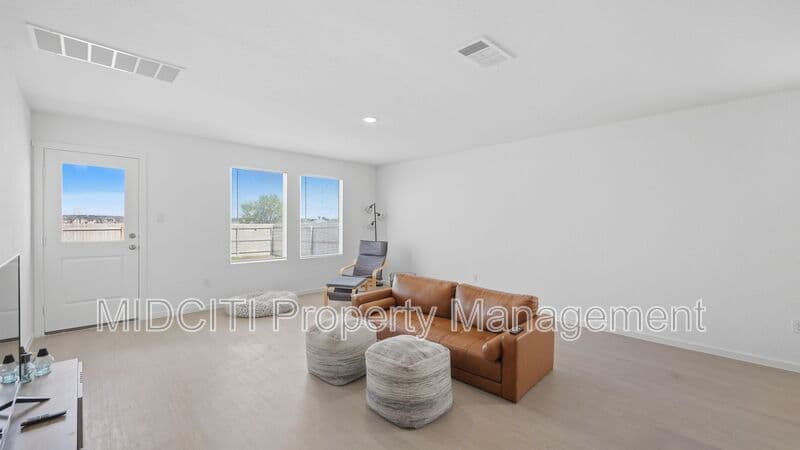 New Braunfels House: 3159 Dispatch Dr