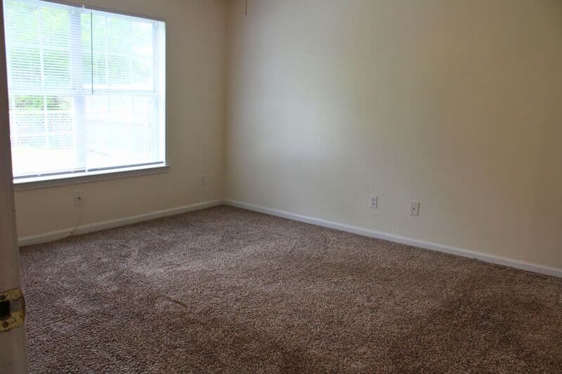 Pooler House: 132 Bluelake Blvd