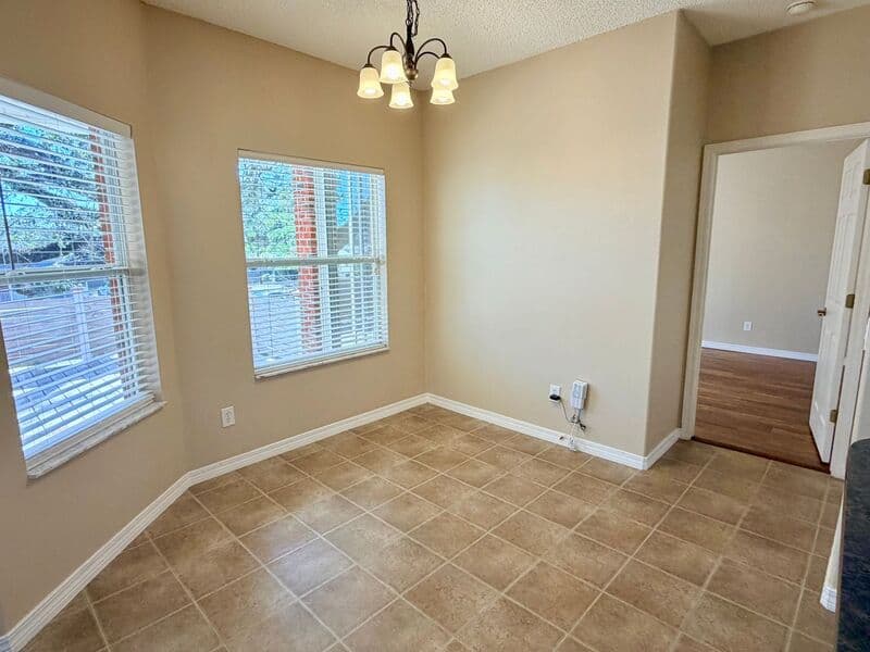 Pace House: 4607 Carmel Cir