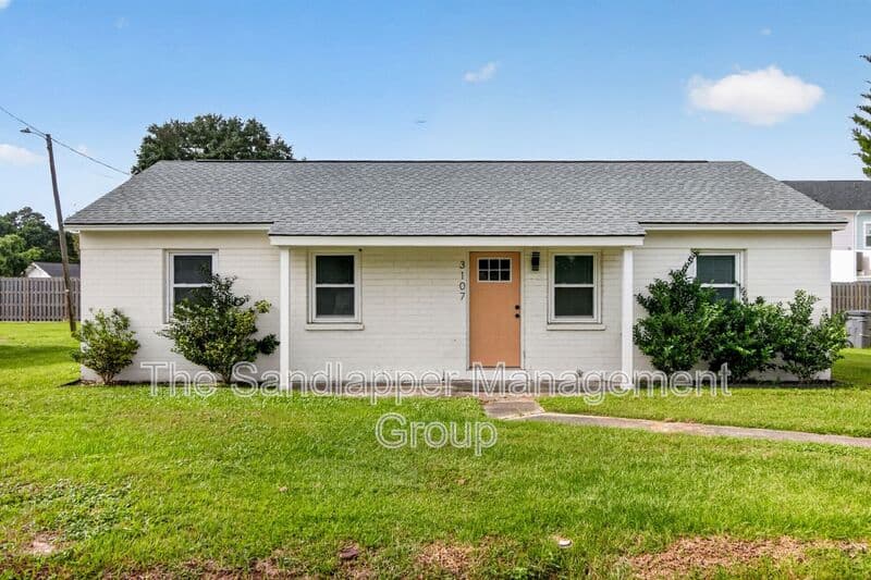 North Charleston Townhome: 3107 AZALEA DR