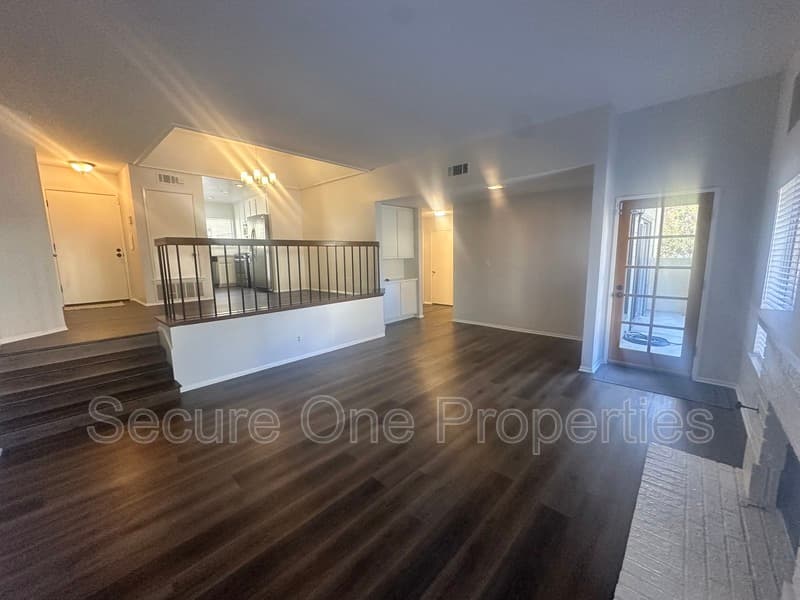 Simi Valley Condo: 3264 Darby Street