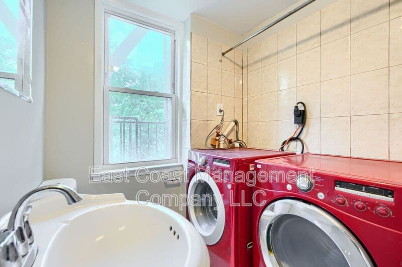 Baltimore Condo: 5510 Edna Ave