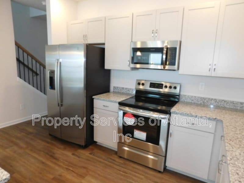 Ball Ground Townhome: 523 Ryan Ct