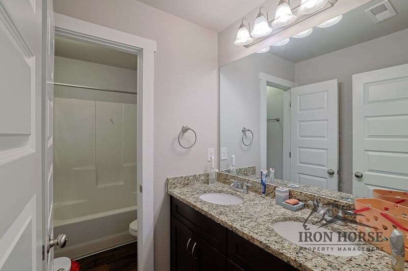 Athens House: 484 Park West Blvd