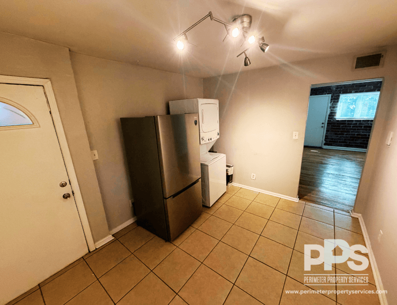 Atlanta House: 658 John Wesley Dobbs Ave
