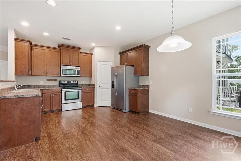 Richmond Hill House: 380 Summer Hill Way