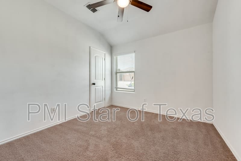 Fort Worth House: 6324 Spokane Drive