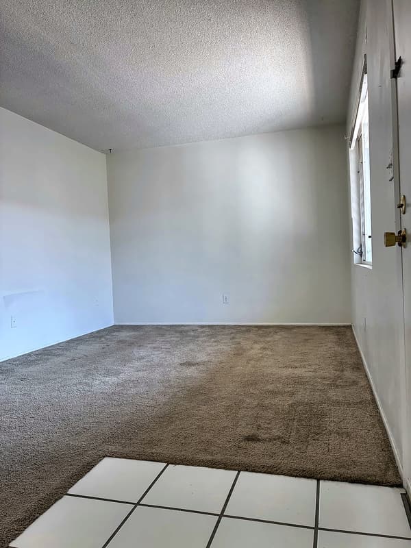 San Diego Condo: 3920.5 Sequoia Street