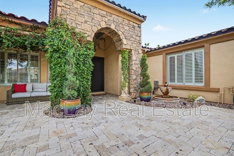Chandler House: 1783 W. Mead Pl
