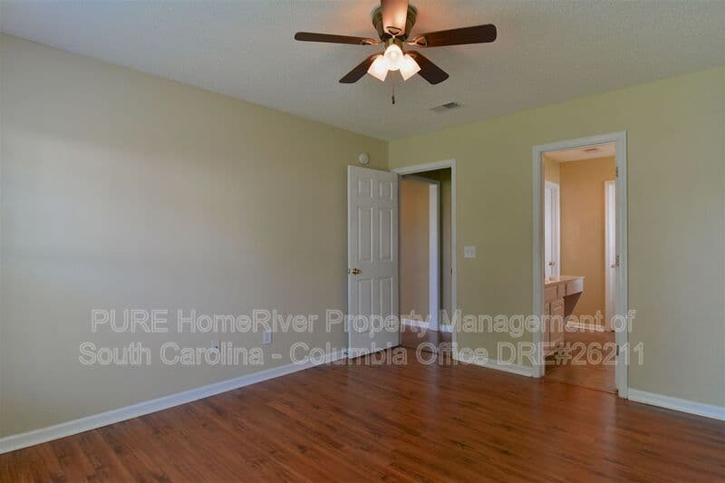 Hopkins House: 129 Alexander Pointe Dr