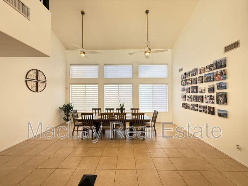 Chandler House: 757 W Aloe Pl