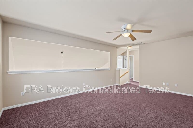 Austin House: 8800 Hazelhurst Dr