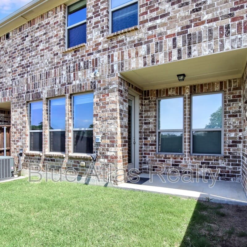 Allen House: 544 Sequoia Street