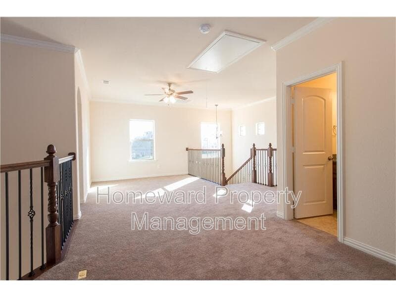 Irving House: 4004 Hanaa Court