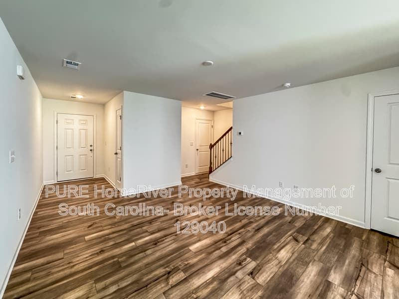 Gilbert Townhome: 314 Livesey Ln