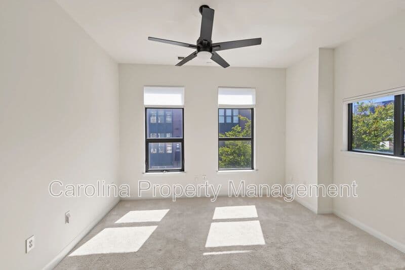 Charlotte House: 516 New Bern Station Ct
