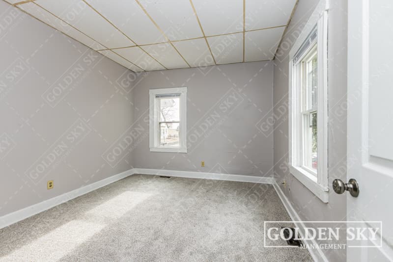 Richmond Condo: 230 Kinsey Street - 2