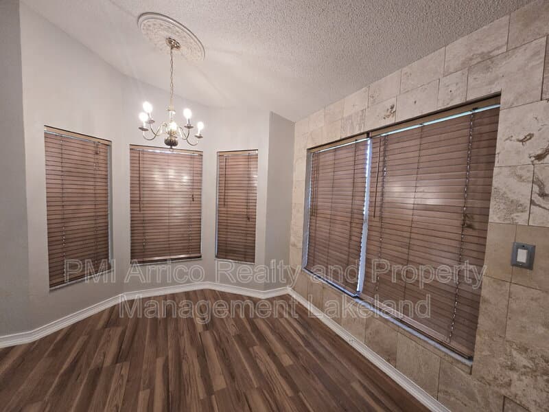Lakeland House: 7284 Pebble Pass Loop
