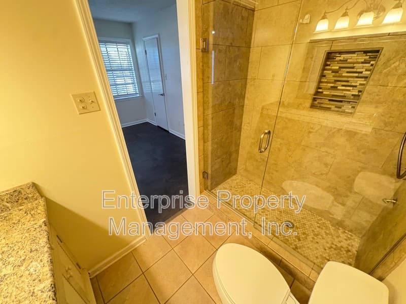 Collierville House: 1116 Simmonsridge Drive