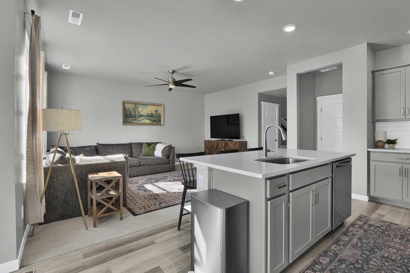 Meridian House: 4328 North Pale Creek Avenue