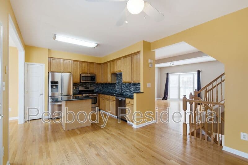 Sterling House: 46670 Cavendish Sq