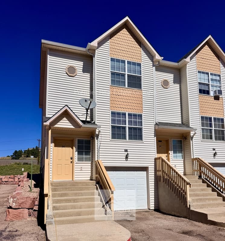 Palmer Lake Condo: 66 Vale Circle