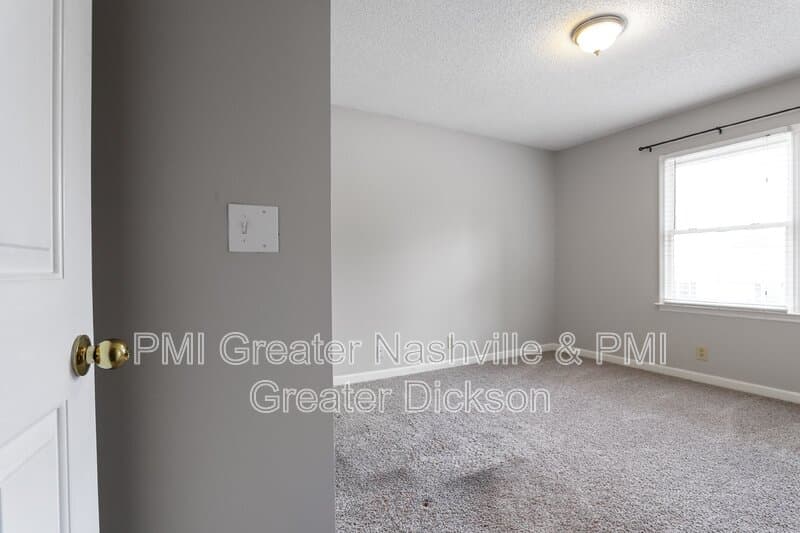 Nashville House: 524 Fairhaven Court