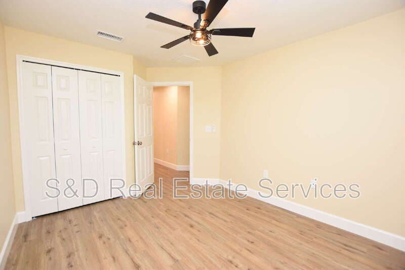 Lakeland Condo: 1111 Mercury Dr E