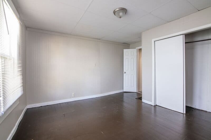 Birmingham House: 4029 44th Avenue North