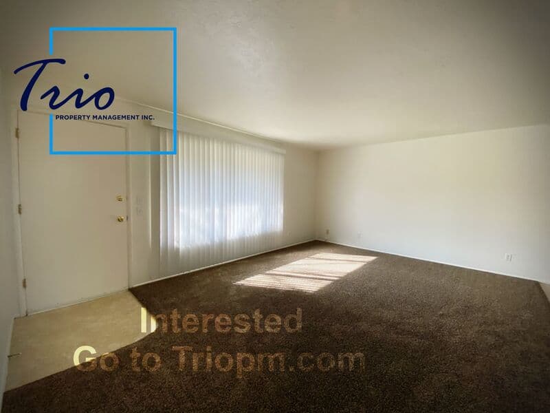 Eugene Condo: 3515 E Amazon Drive