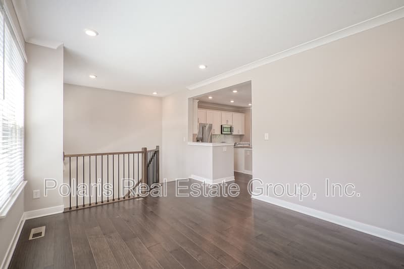 Fishers Condo: 8239 Bostic Dr