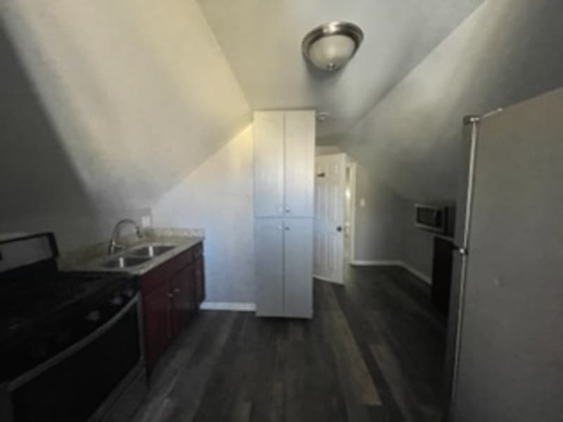 Elgin Condo: 608 Cooper Avenue - 1