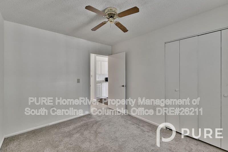West Columbia House: 1290 Hulon Circle