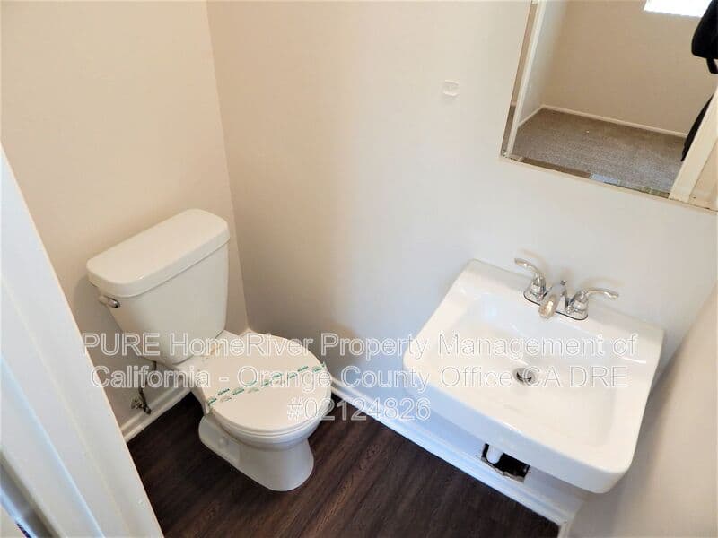 Huntington Beach Condo: 401 Memphis Avenue