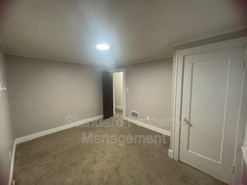 Kenmore Condo: 193 Shepard Avenue