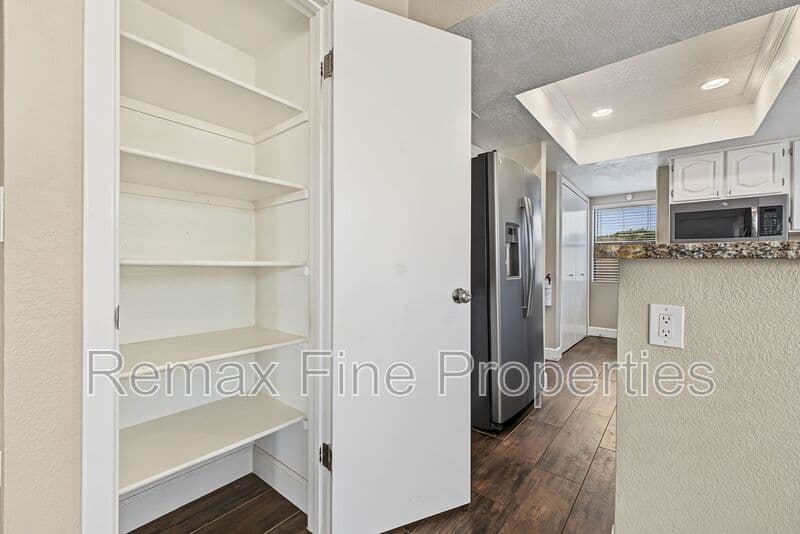 Phoenix House: 3306 E Taro Lane