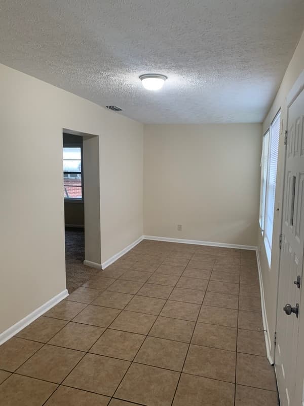 Jacksonville House: 3031 Edison Ave