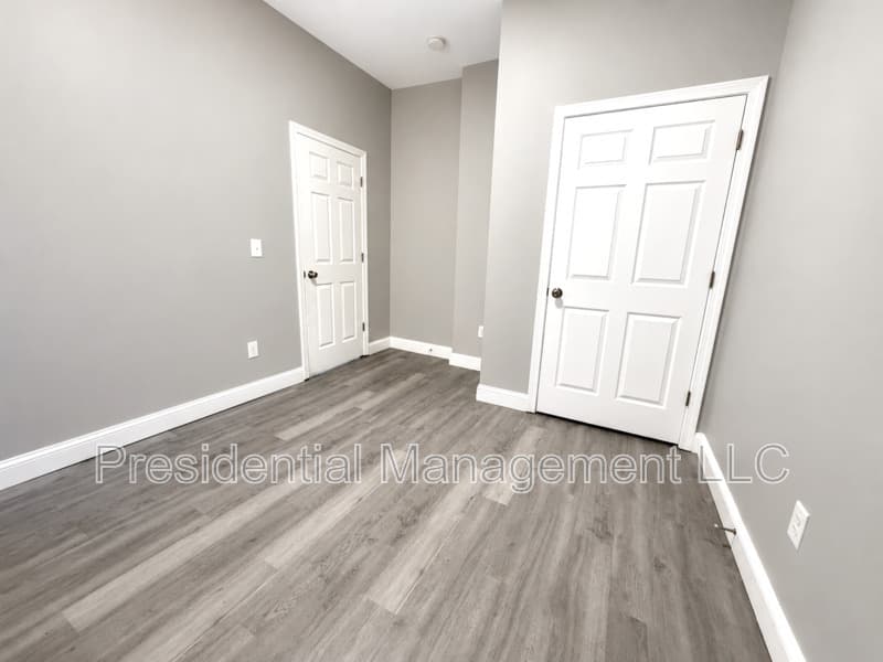 Waterbury Condo: 66 Holmes Ave