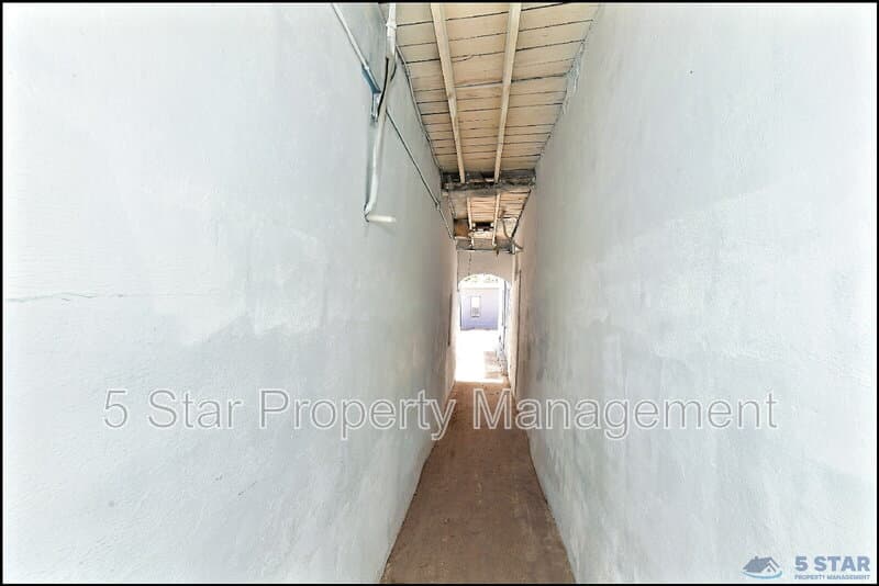 El Paso Condo: 1908B Olive Ave !!