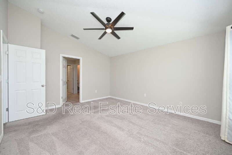 Lakeland House: 5511 Arlington River Drive