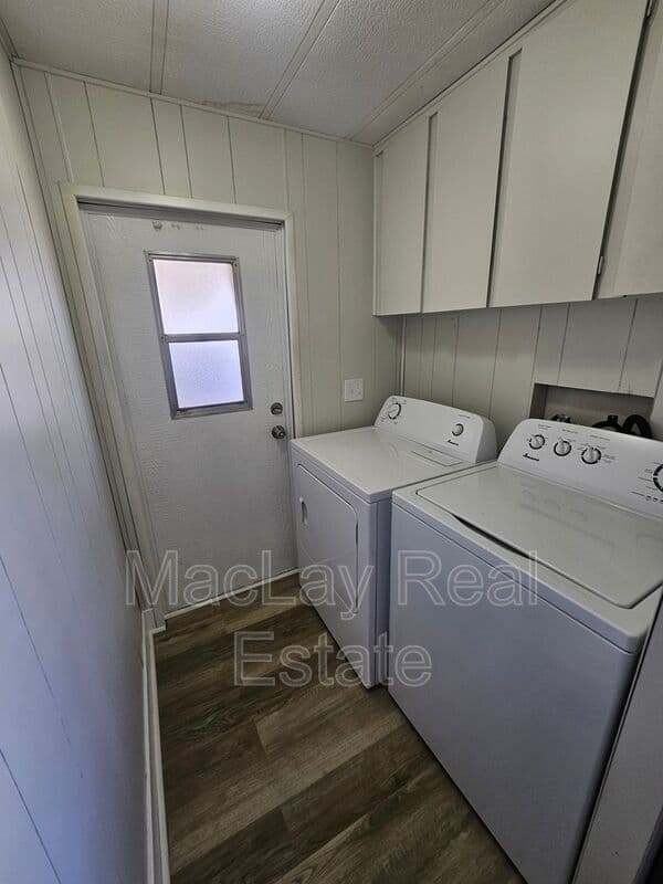 Casa Grande House: 1113 W. Corinthian Circle