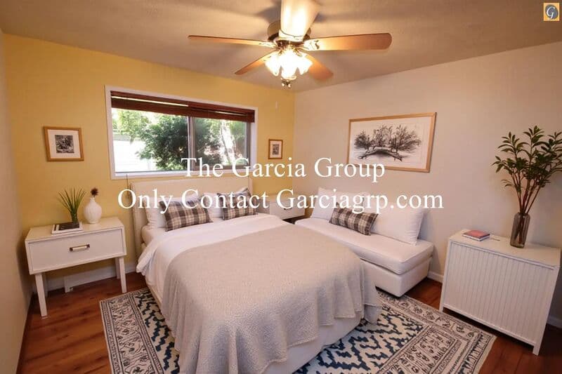 Portland Condo: 908 SW Gaines St
