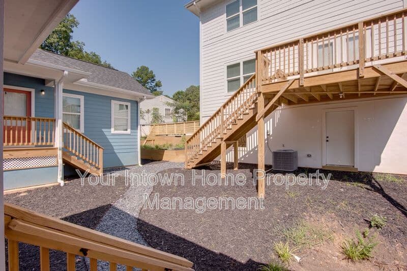 Atlanta House: 2800 Mango Cir. NW