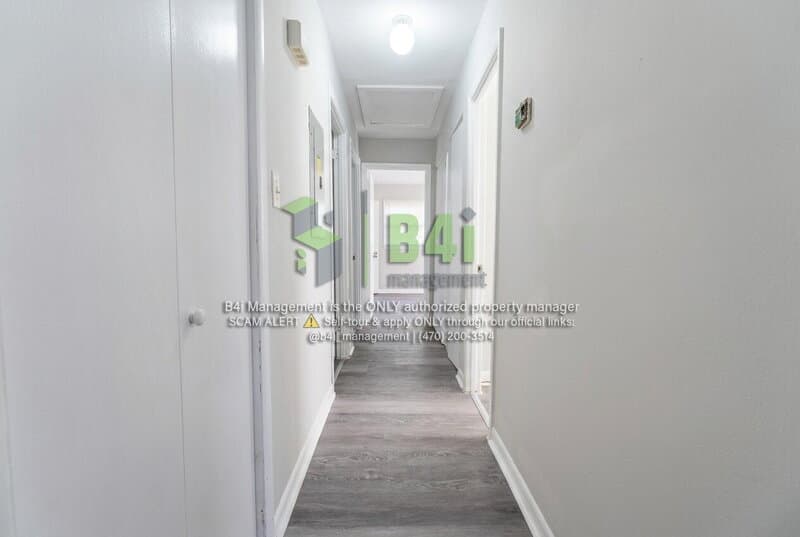 Atlanta House: 179 Ruzelle Drive Southeast