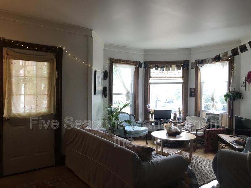 Burlington Condo: 77 North Union Street-1