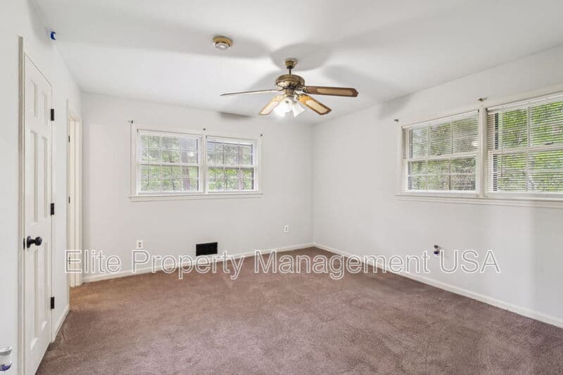 Atlanta House: 2600 Lantern Lane